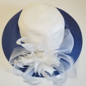 NWT August Hats Women's Adjustable White Blue Hat